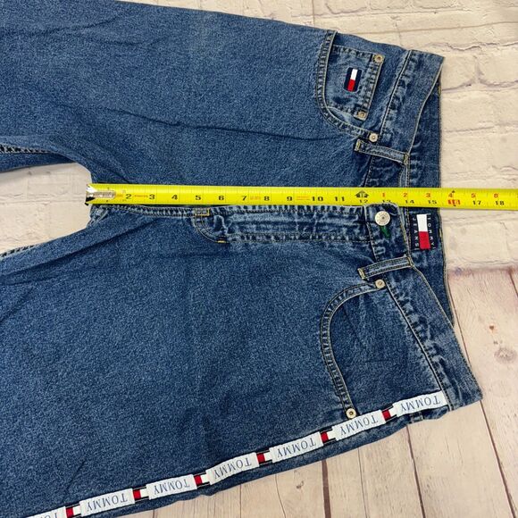 Vintage Tommy Hilfiger Men Jean Denim Shorts Size 32 Baggy Y2K Utility C025 -4 - Picture 5 of 16